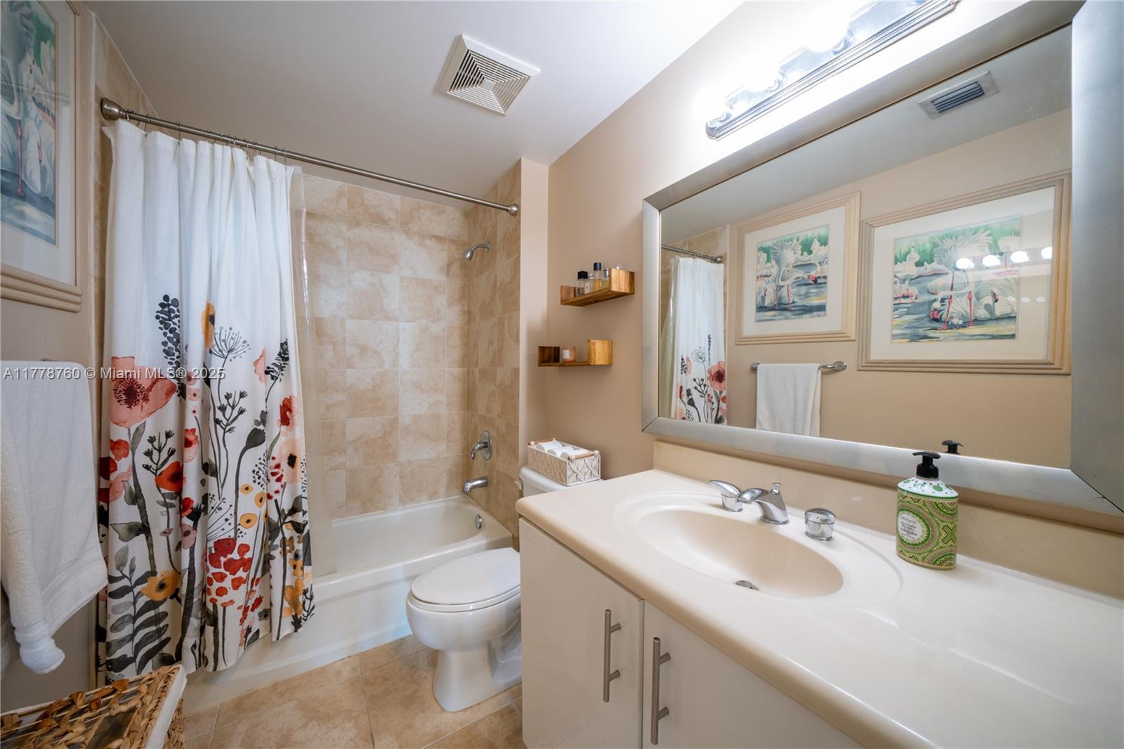 360 CONDO A - Residential