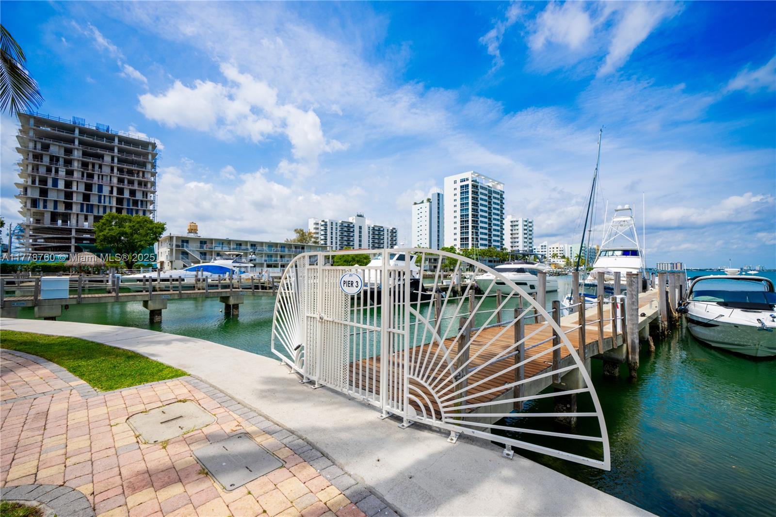 7900 Harbor Island Dr 611