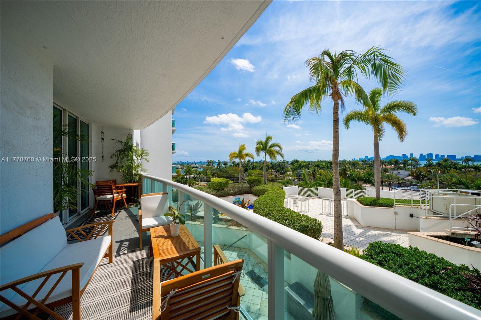 360 CONDO A - Residential