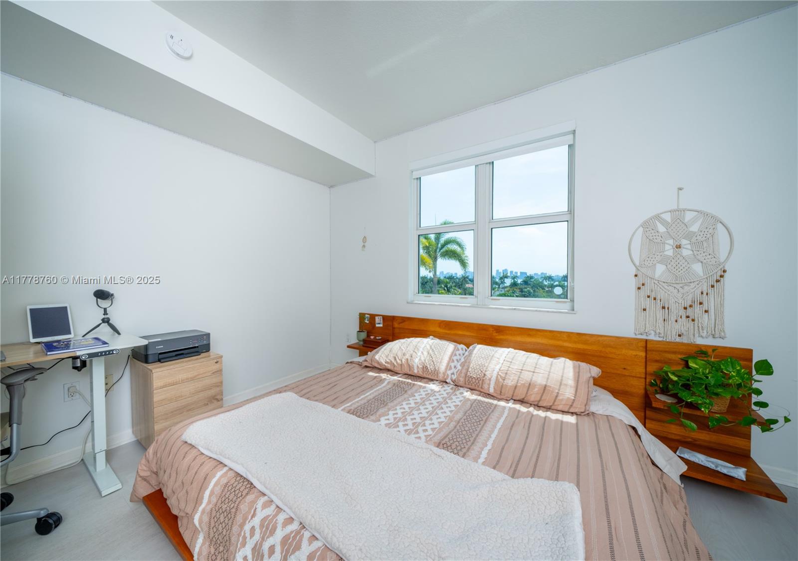 360 CONDO A - Residential