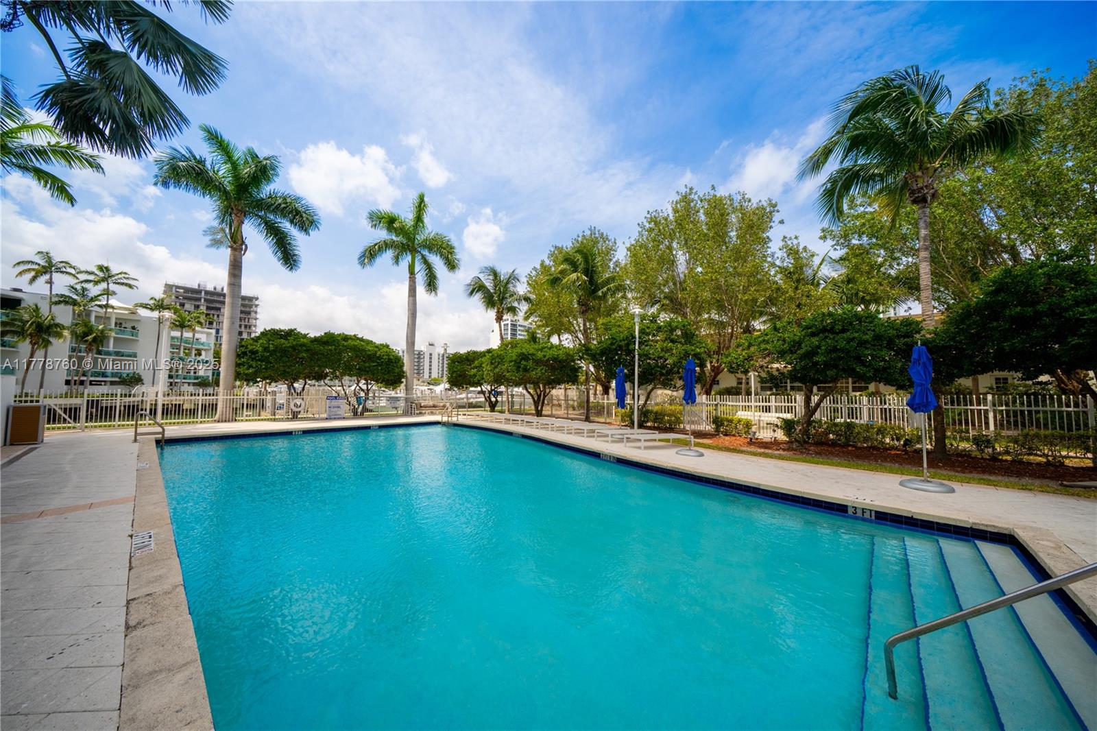 360 CONDO A - Residential