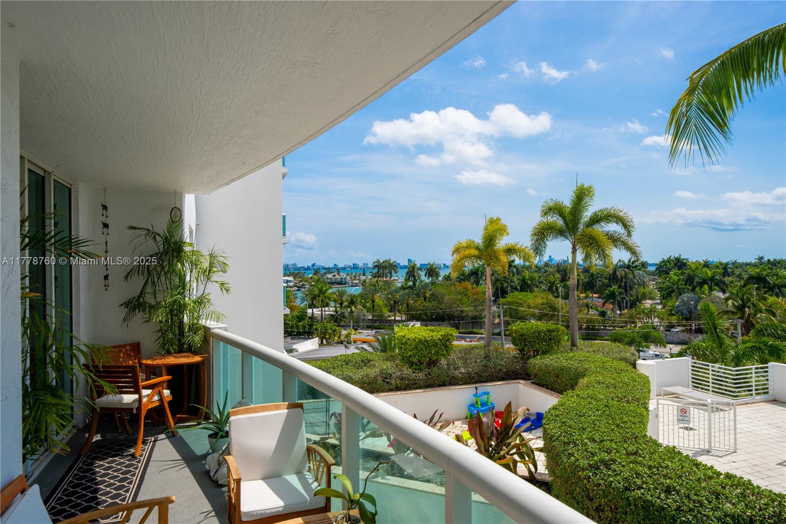 360 CONDO A - Residential
