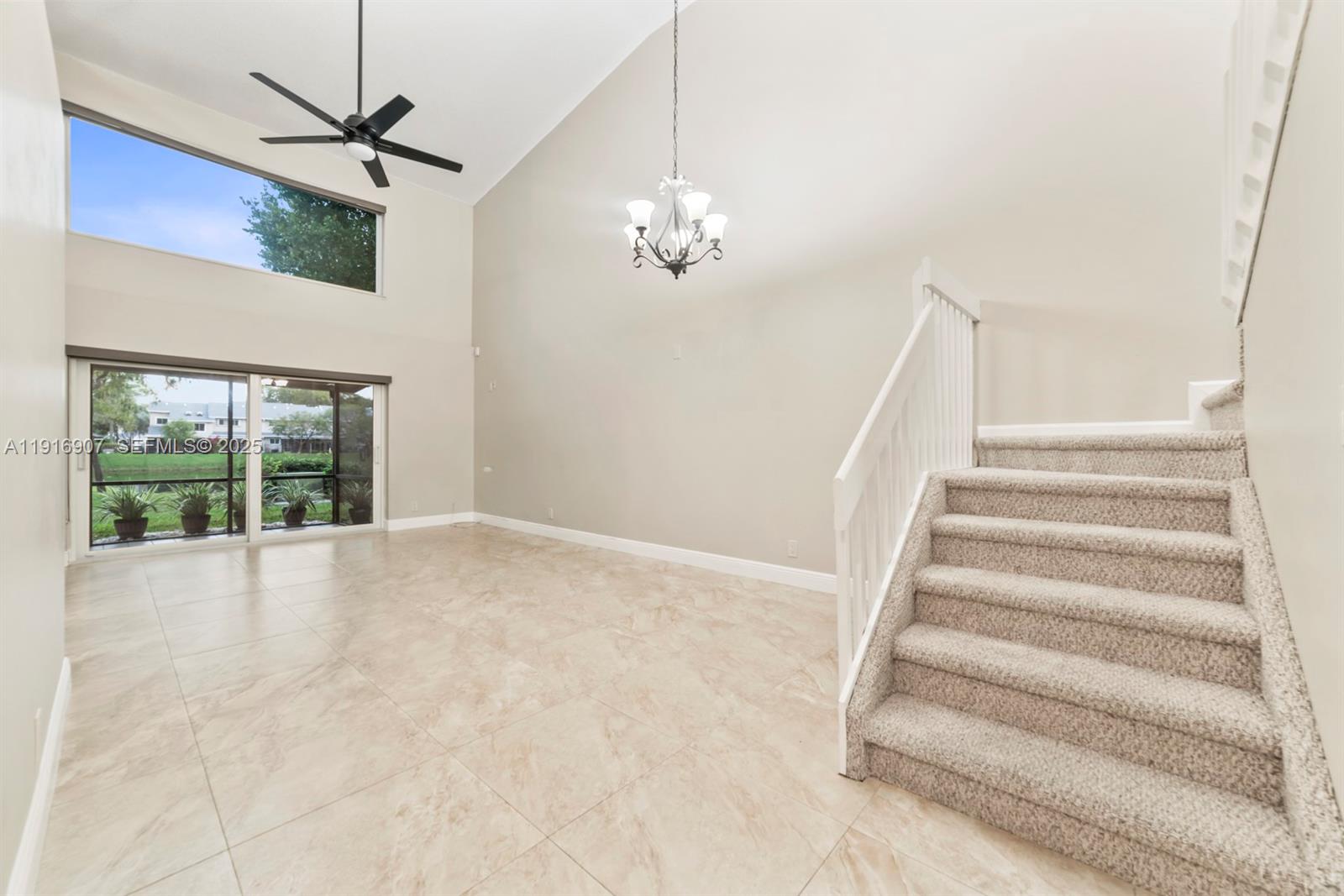 2202 W Discovery Cir W