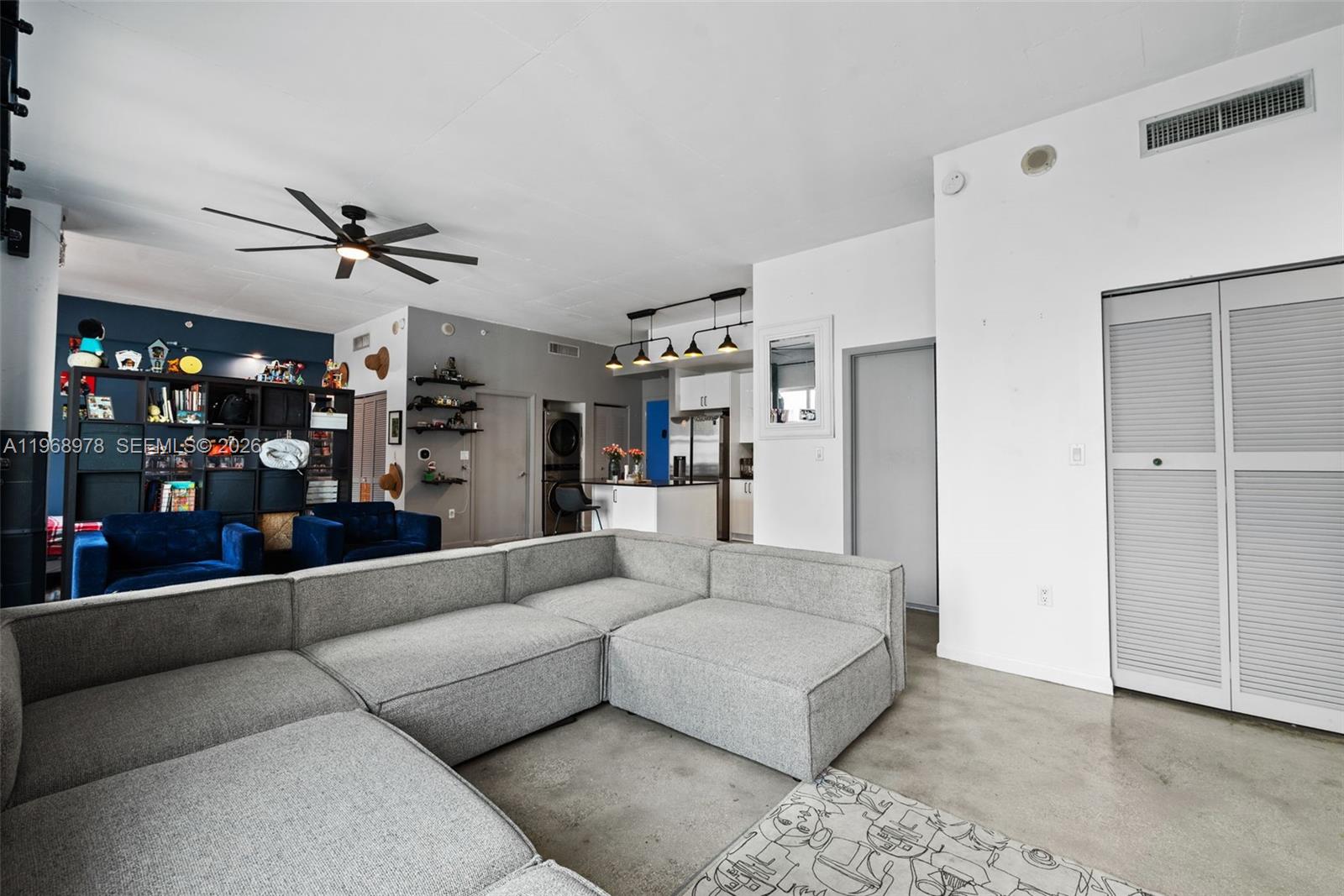 THE LOFT DOWNTOWN II COND - Residential