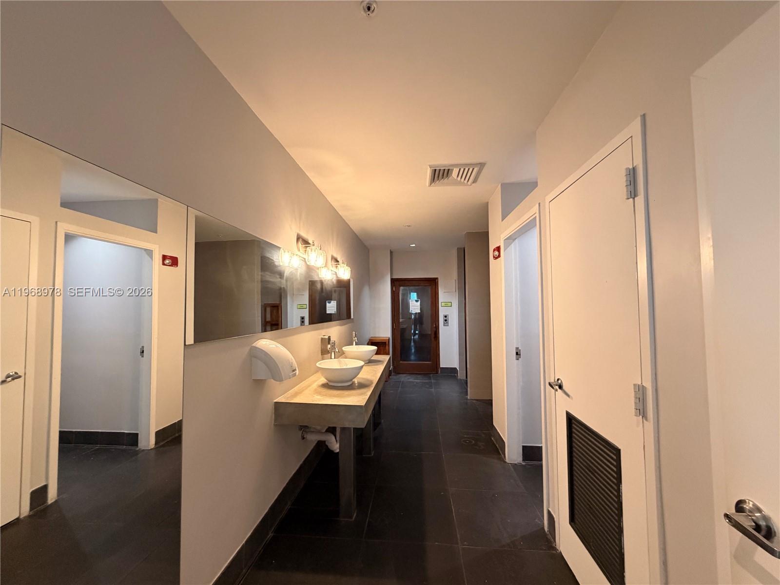 THE LOFT DOWNTOWN II COND - Residential