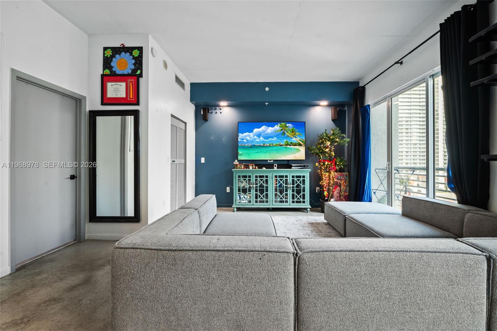 THE LOFT DOWNTOWN II COND - Residential