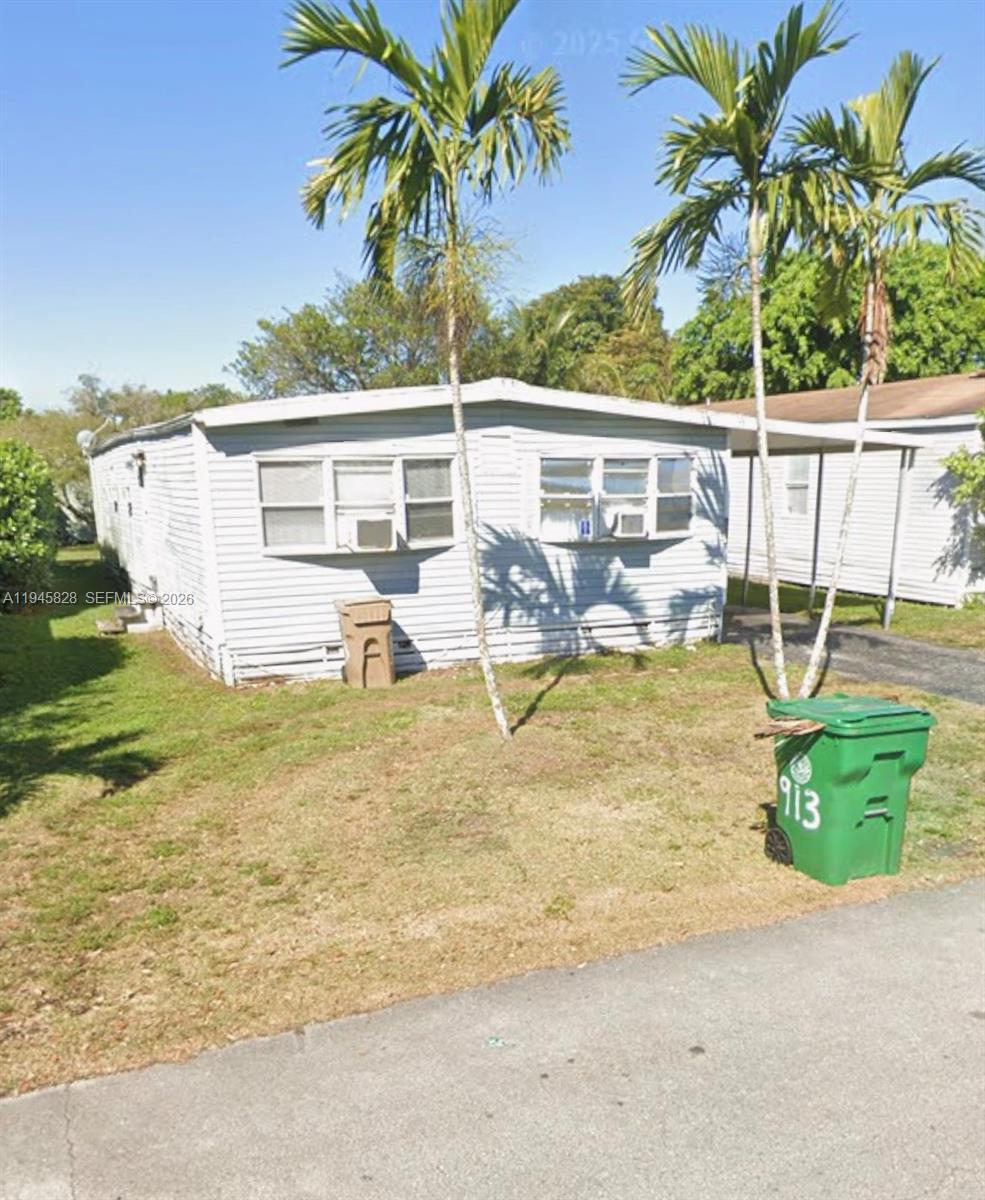 TROPICAL MOBILE HOME ESTA - Residential