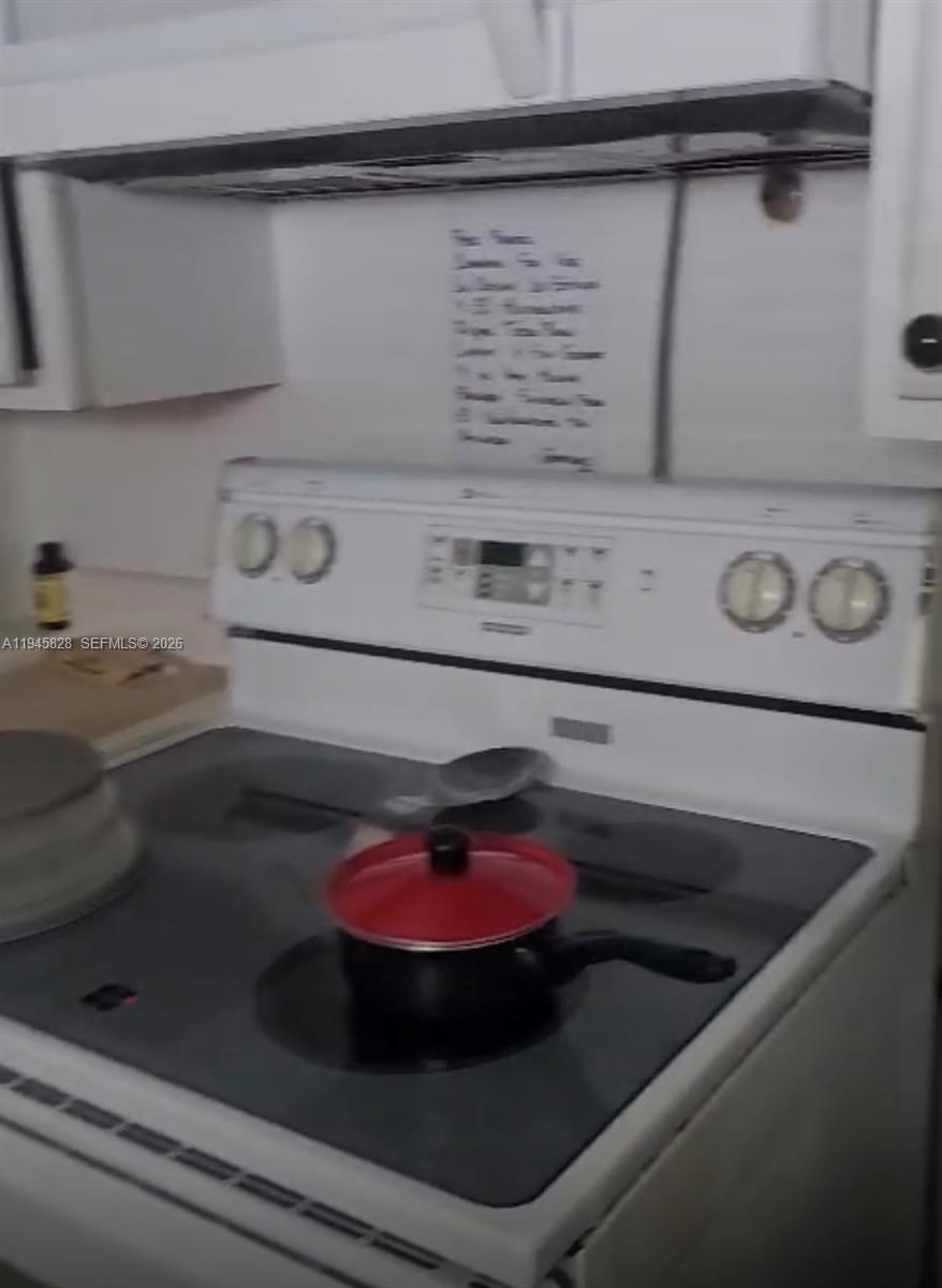 TROPICAL MOBILE HOME ESTA - Residential