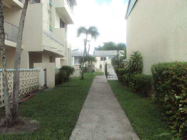 NEWPORT AT LAUDERHILL CON - Residential