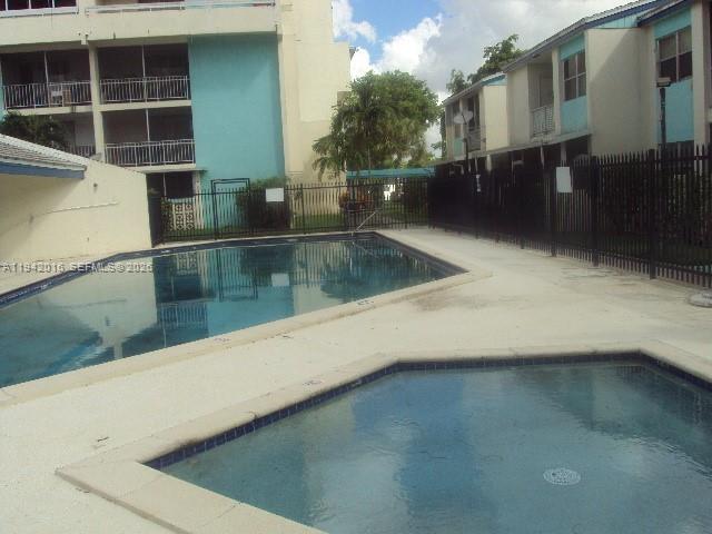 NEWPORT AT LAUDERHILL CON - Residential