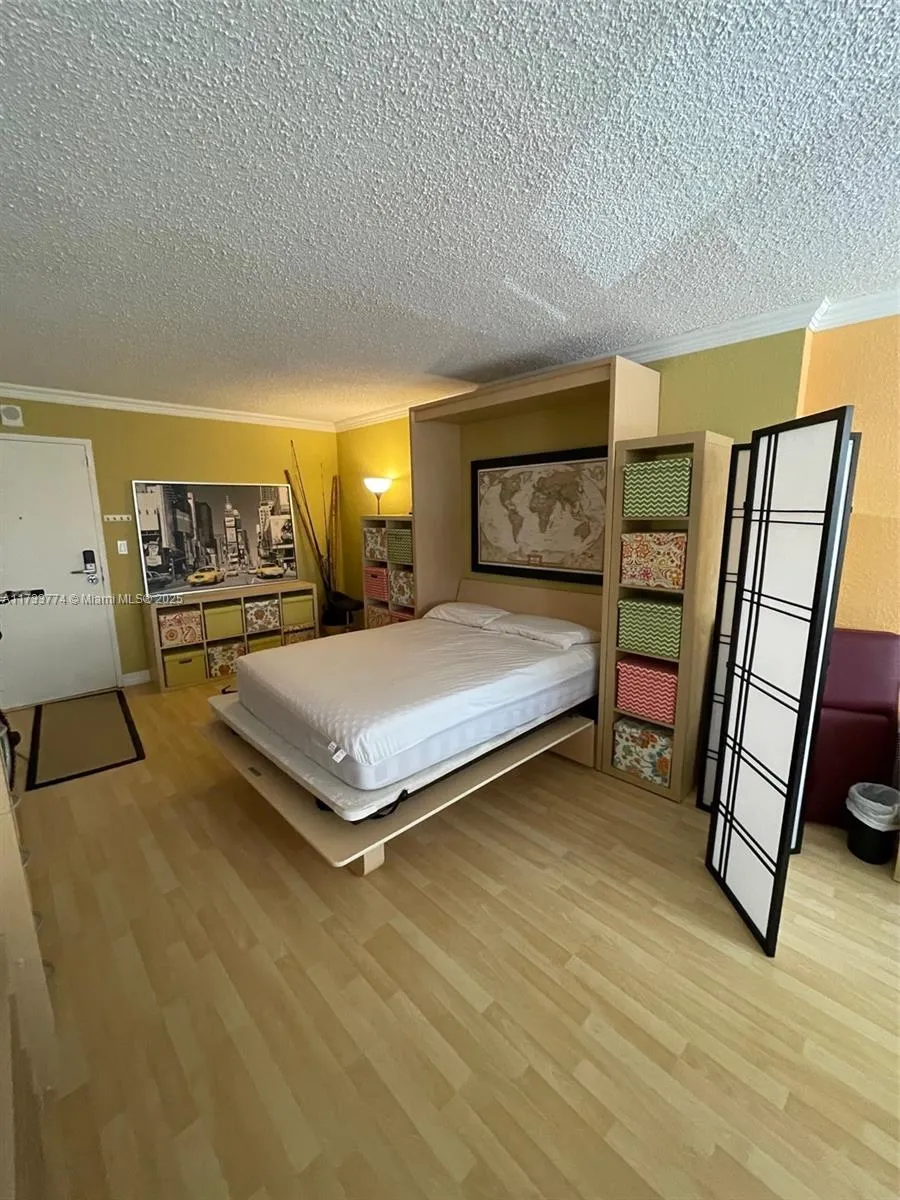 Hallandale Beach, Florida 33009, United States, ,1 BathroomBathrooms,Residential,Active,12869