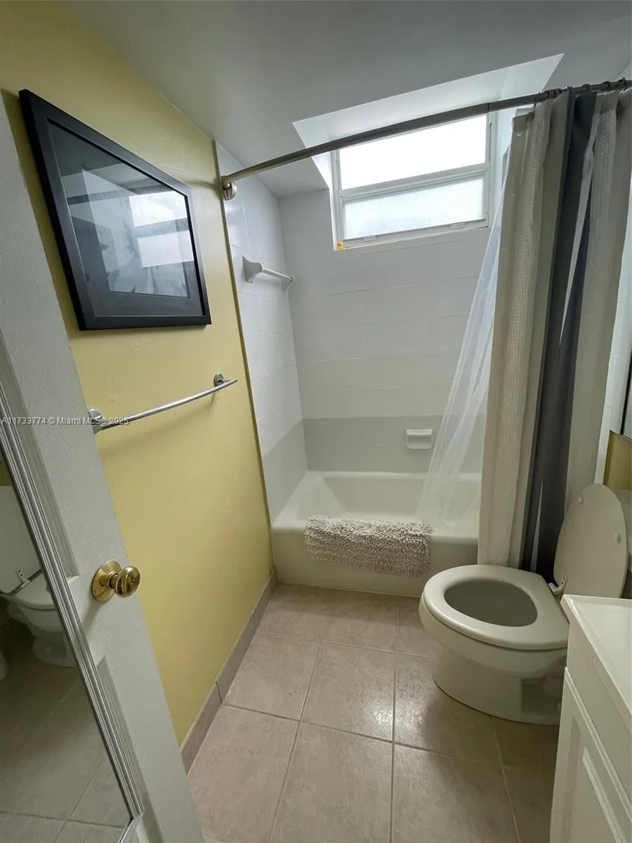 Hallandale Beach, Florida 33009, United States, ,1 BathroomBathrooms,Residential,Active,12869
