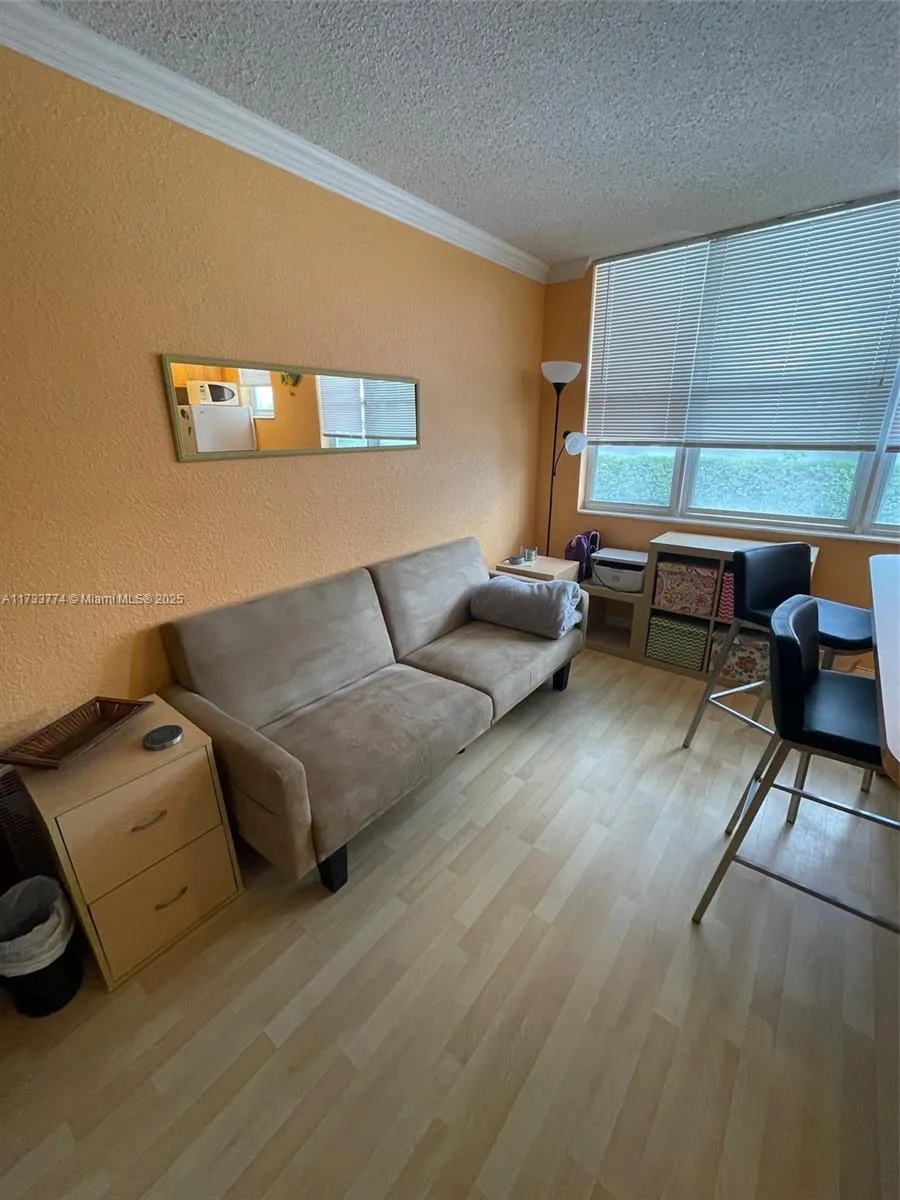 Hallandale Beach, Florida 33009, United States, ,1 BathroomBathrooms,Residential,Active,12869