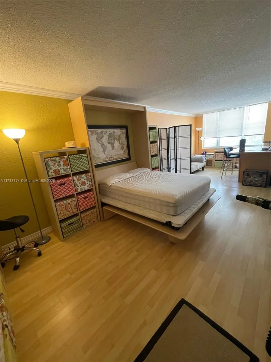 Hallandale Beach, Florida 33009, United States, ,1 BathroomBathrooms,Residential,Active,12869