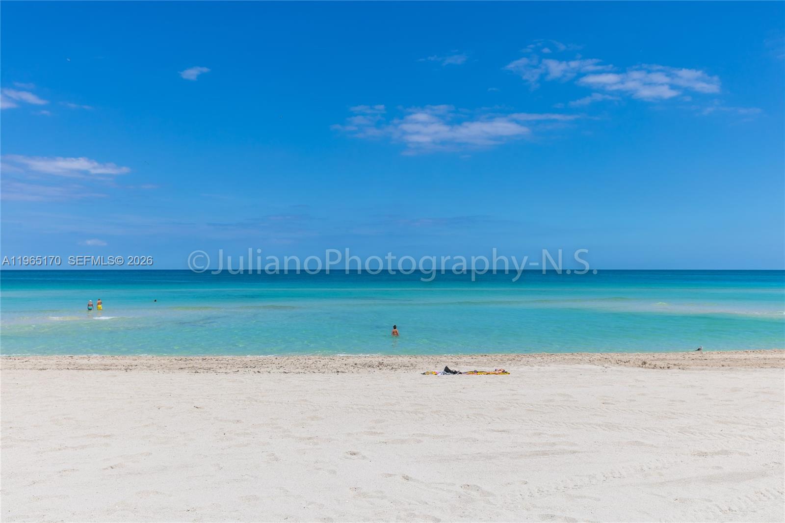 THE COLLINS CONDO - Residential