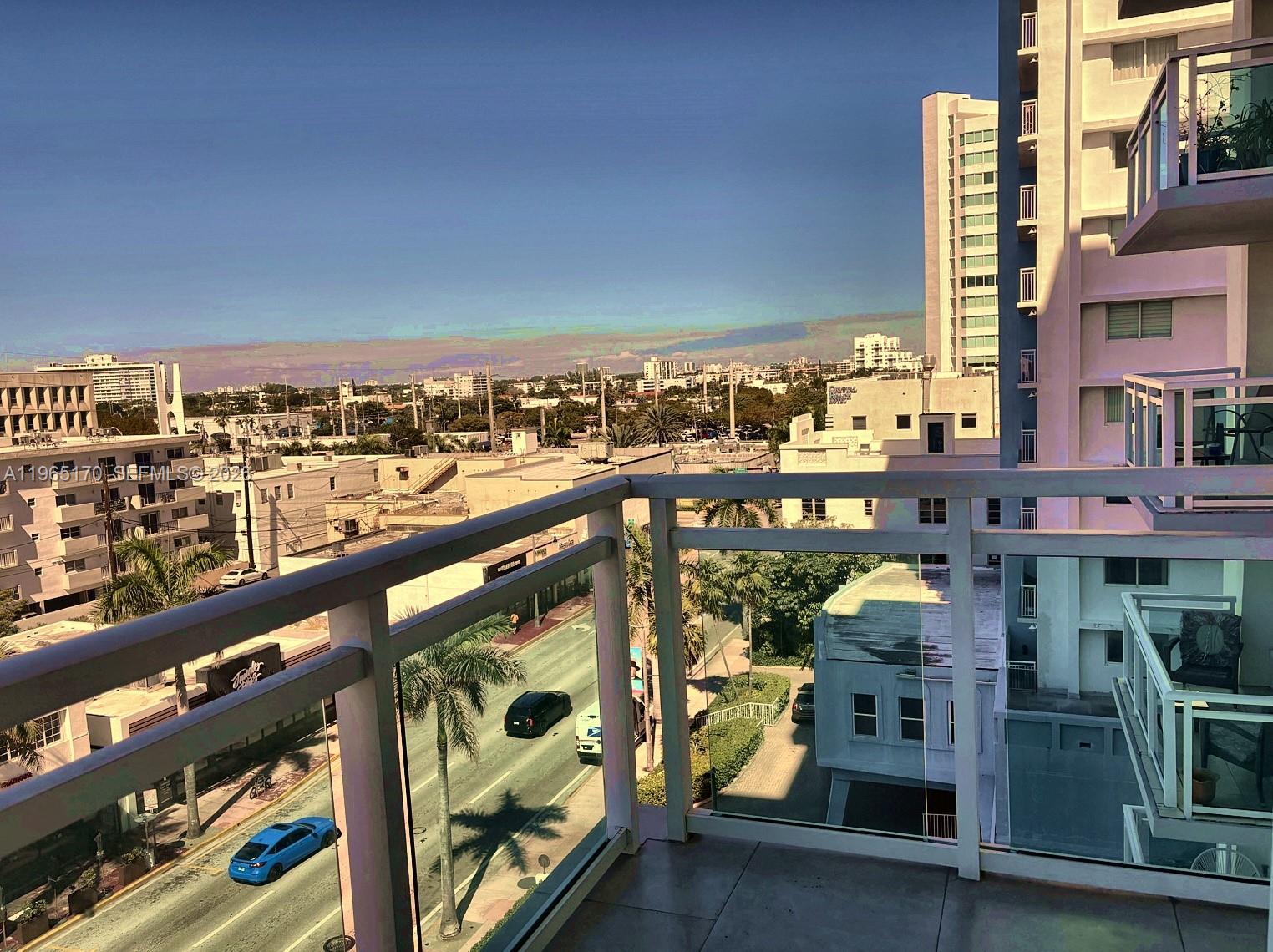 THE COLLINS CONDO - Residential