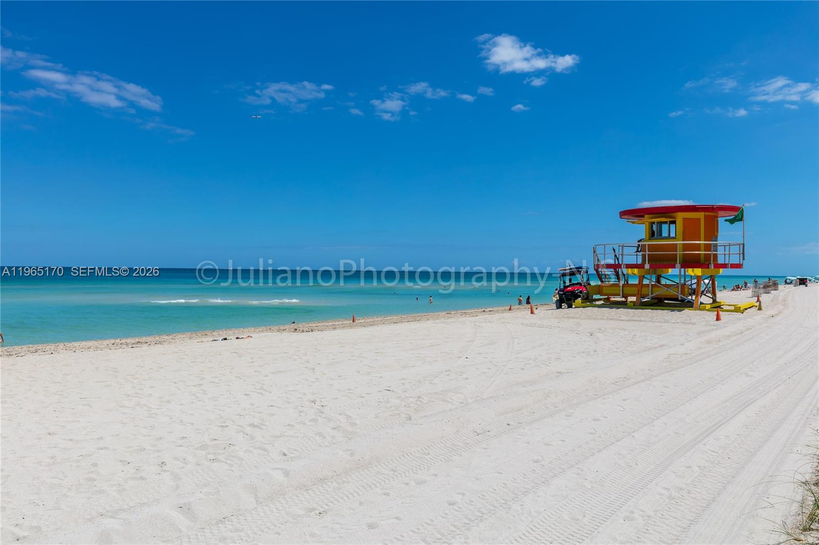 THE COLLINS CONDO - Residential