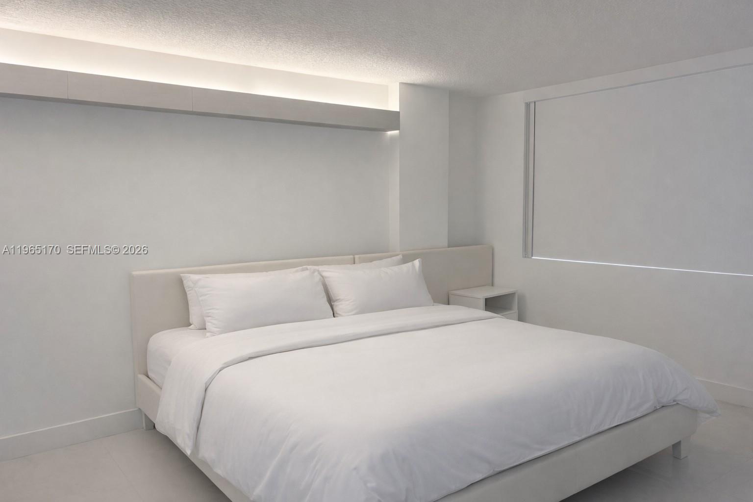 THE COLLINS CONDO - Residential