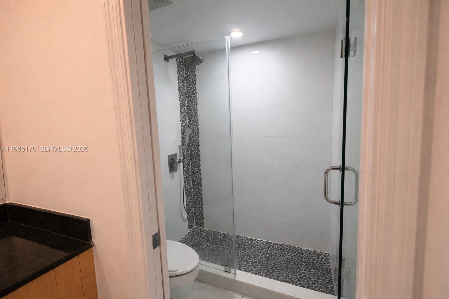 THE COLLINS CONDO - Residential