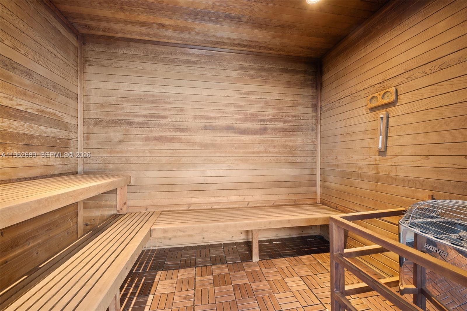 MARQUIS CONDO - Residential