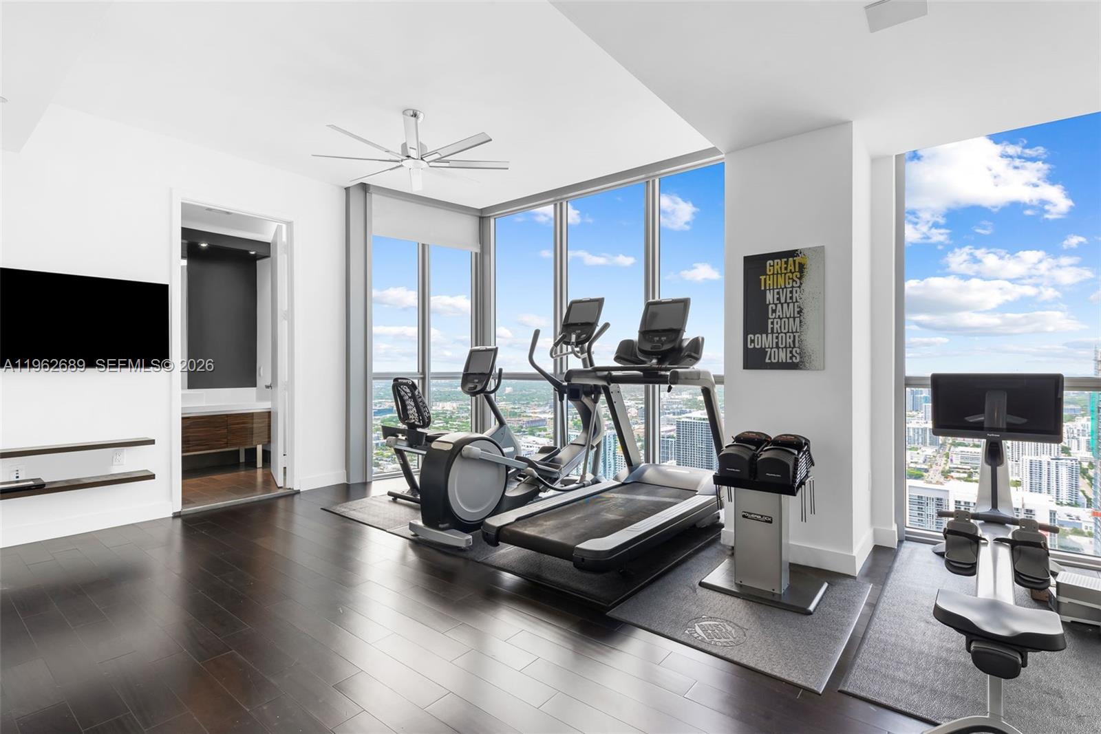 MARQUIS CONDO - Residential