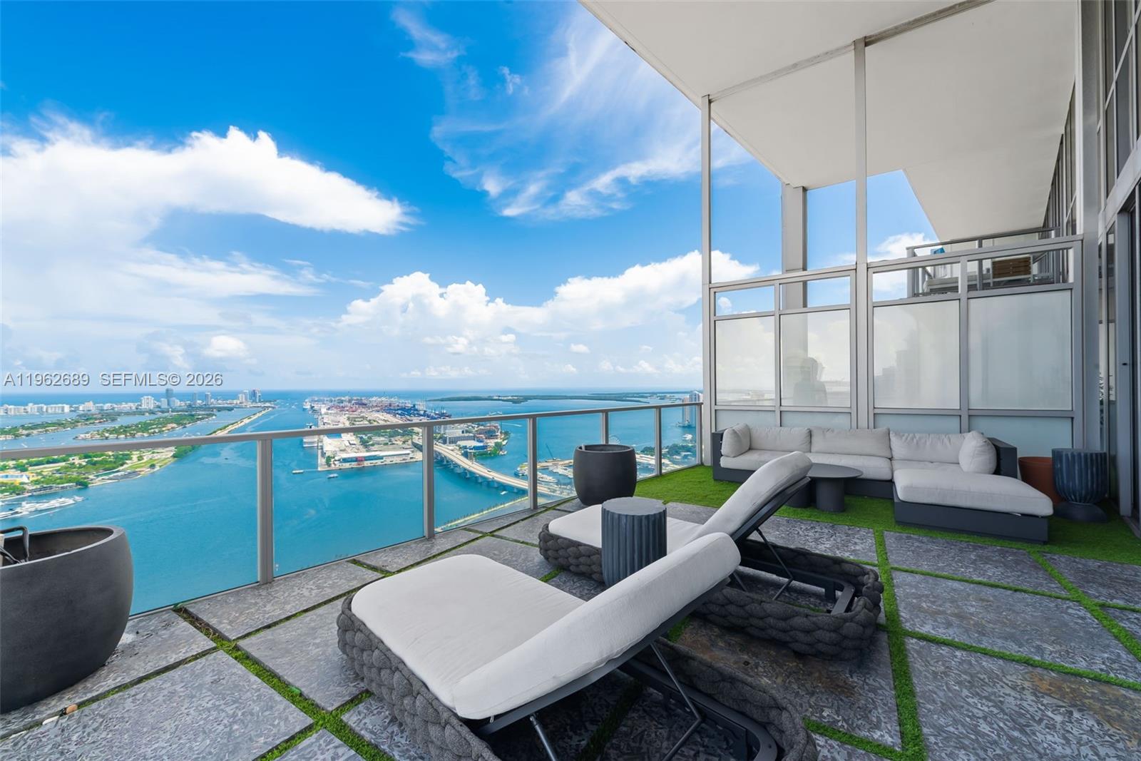 MARQUIS CONDO - Residential