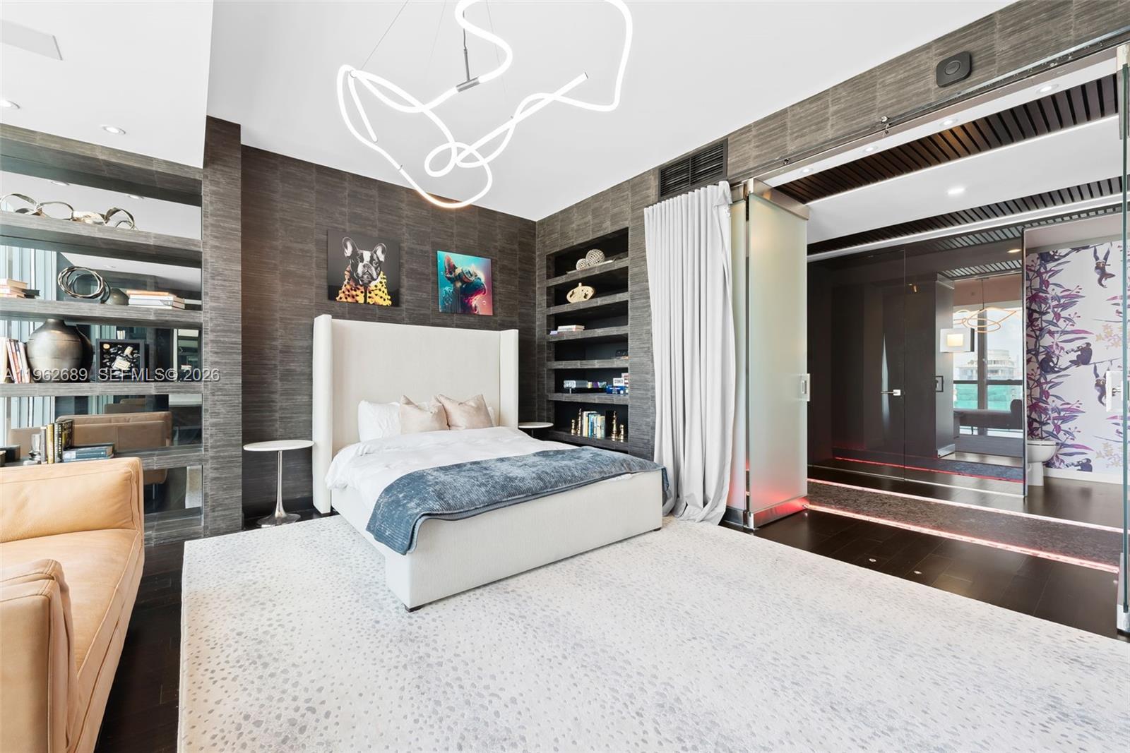 MARQUIS CONDO - Residential