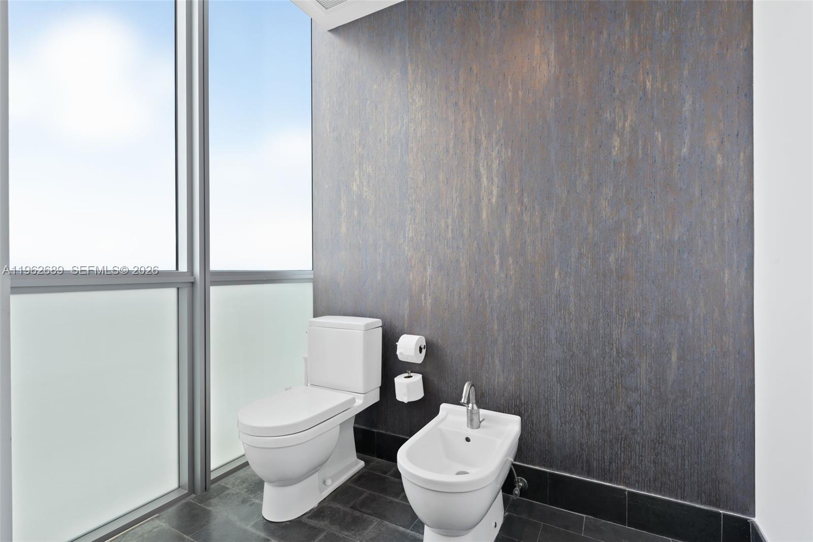 MARQUIS CONDO - Residential