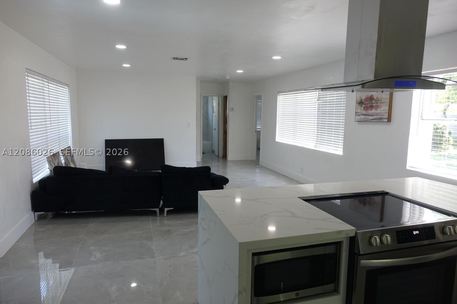 1510 S 24th Ave, Hollywood, FL, 33020/$499,999 4 1510 S 24th Ave