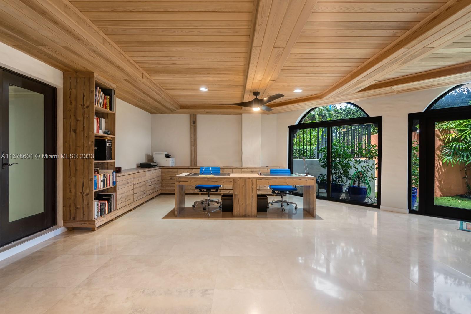 CLOISTERS ON THE BAY COND - Residential