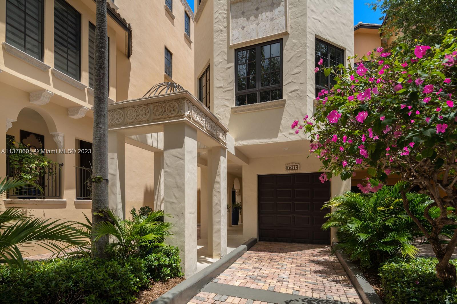 CLOISTERS ON THE BAY COND - Residential