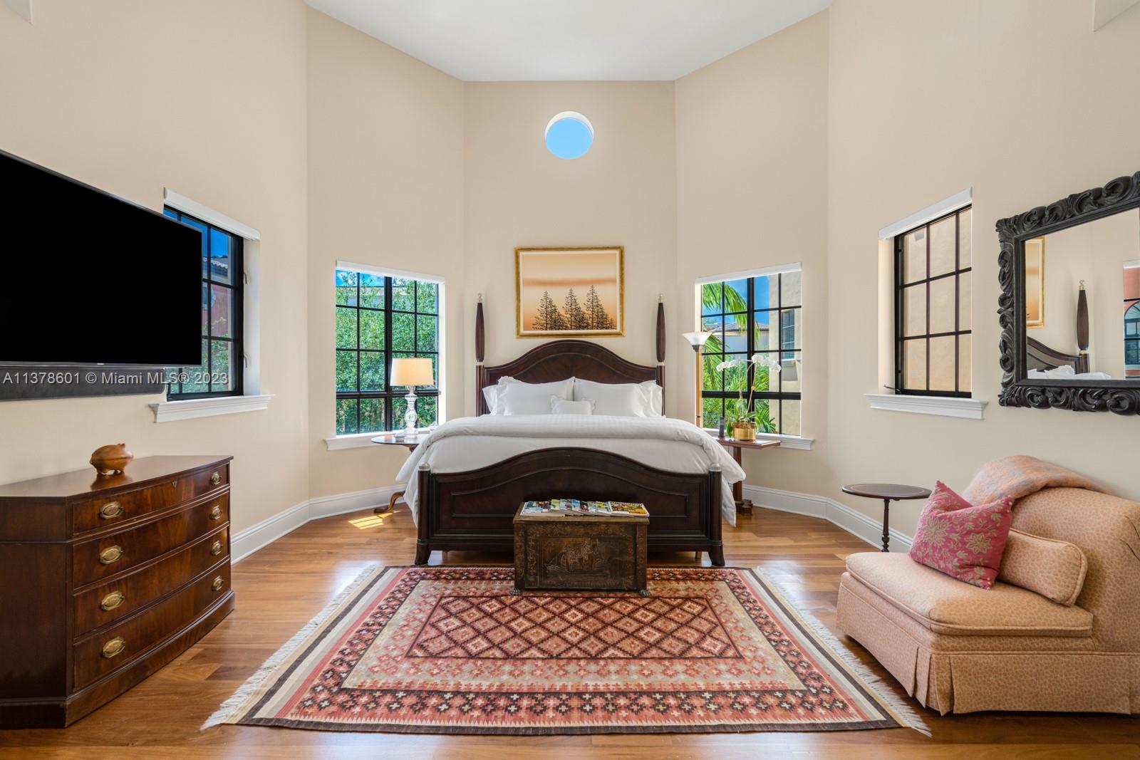 CLOISTERS ON THE BAY COND - Residential