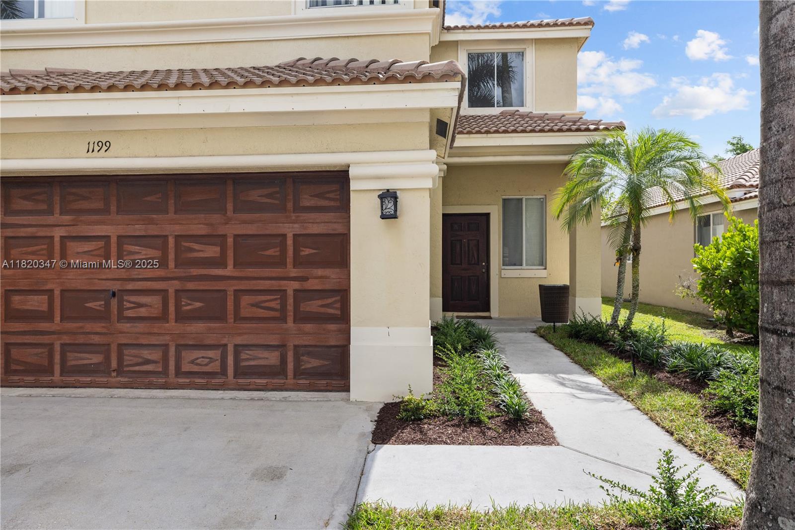 1199 Golden Cane Dr