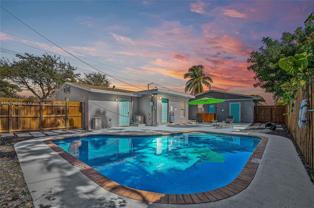 Photo of 1720 NE 13th St #1, Fort Lauderdale, FL 33304 (MLS # A11873635)