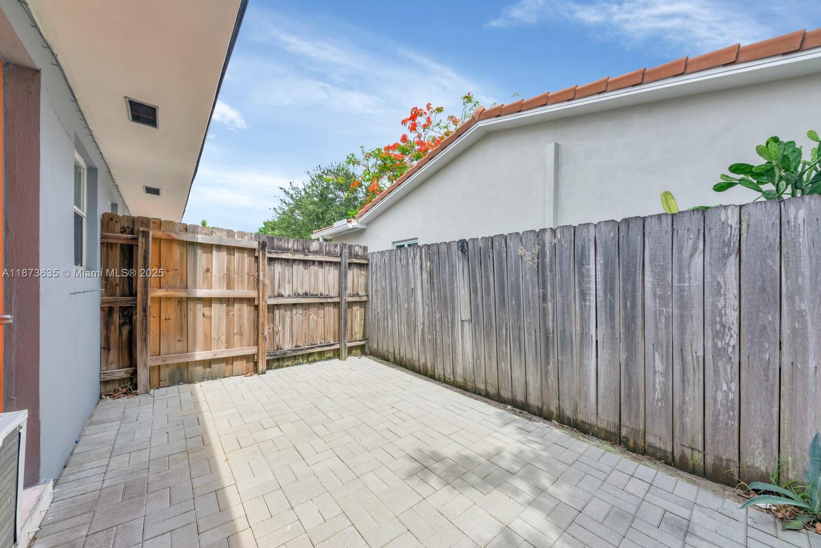 LAKE RIDGE - Residential Lease