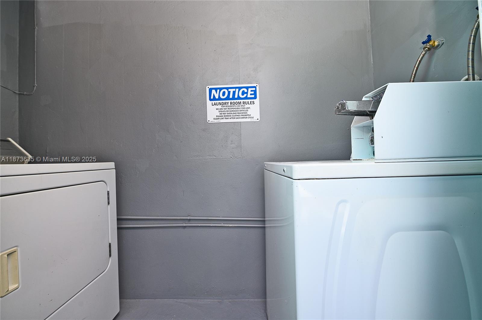 LAKE RIDGE - Residential Lease