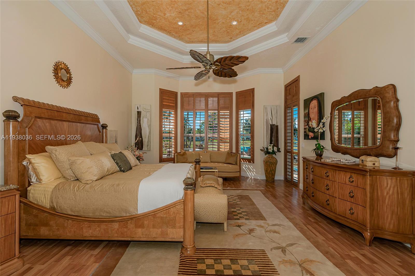 HOLLYWOOD LAKES COUNTRY C - Residential