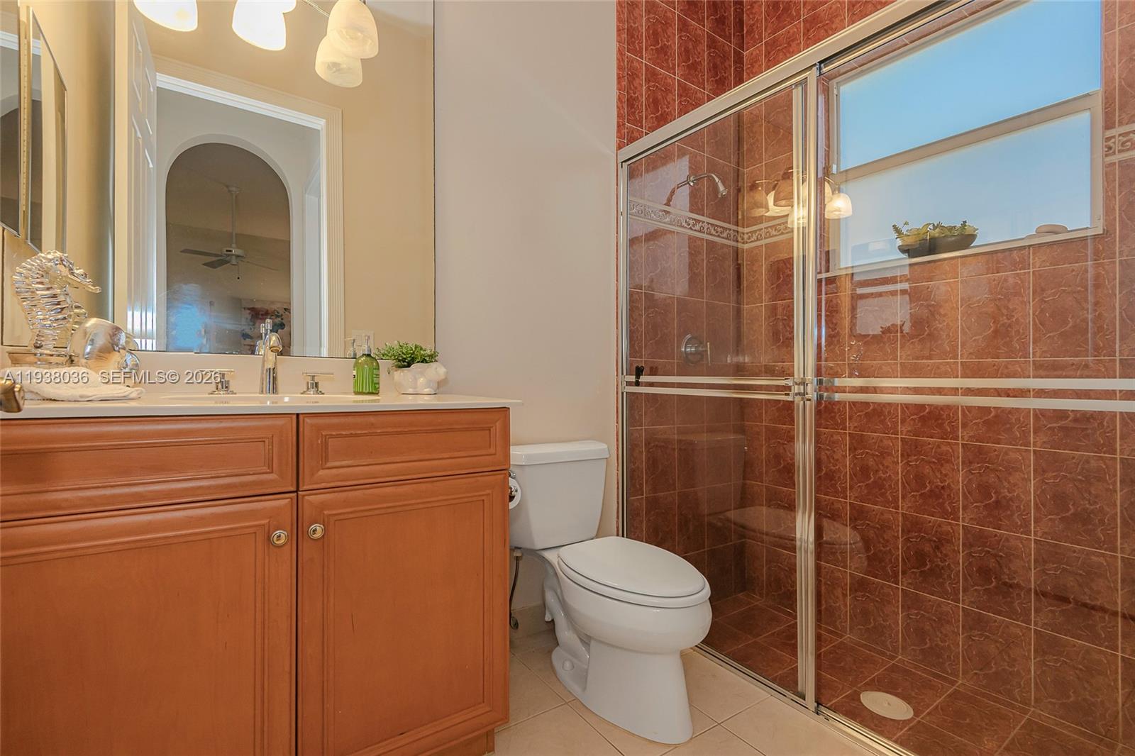 HOLLYWOOD LAKES COUNTRY C - Residential