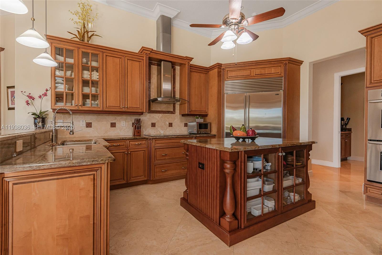 HOLLYWOOD LAKES COUNTRY C - Residential