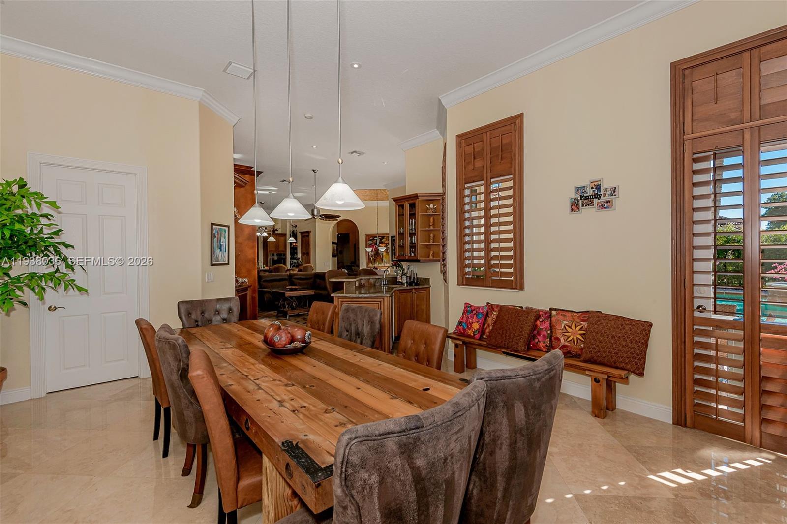 HOLLYWOOD LAKES COUNTRY C - Residential