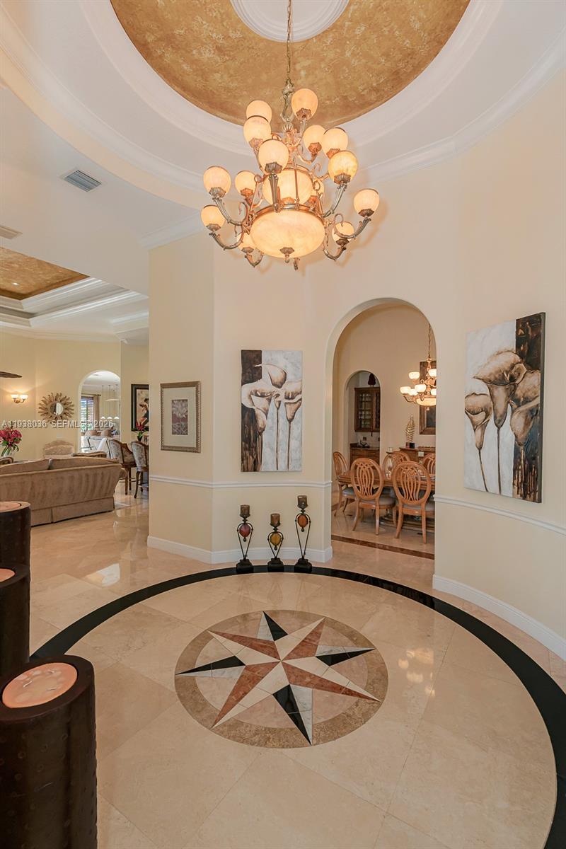 HOLLYWOOD LAKES COUNTRY C - Residential