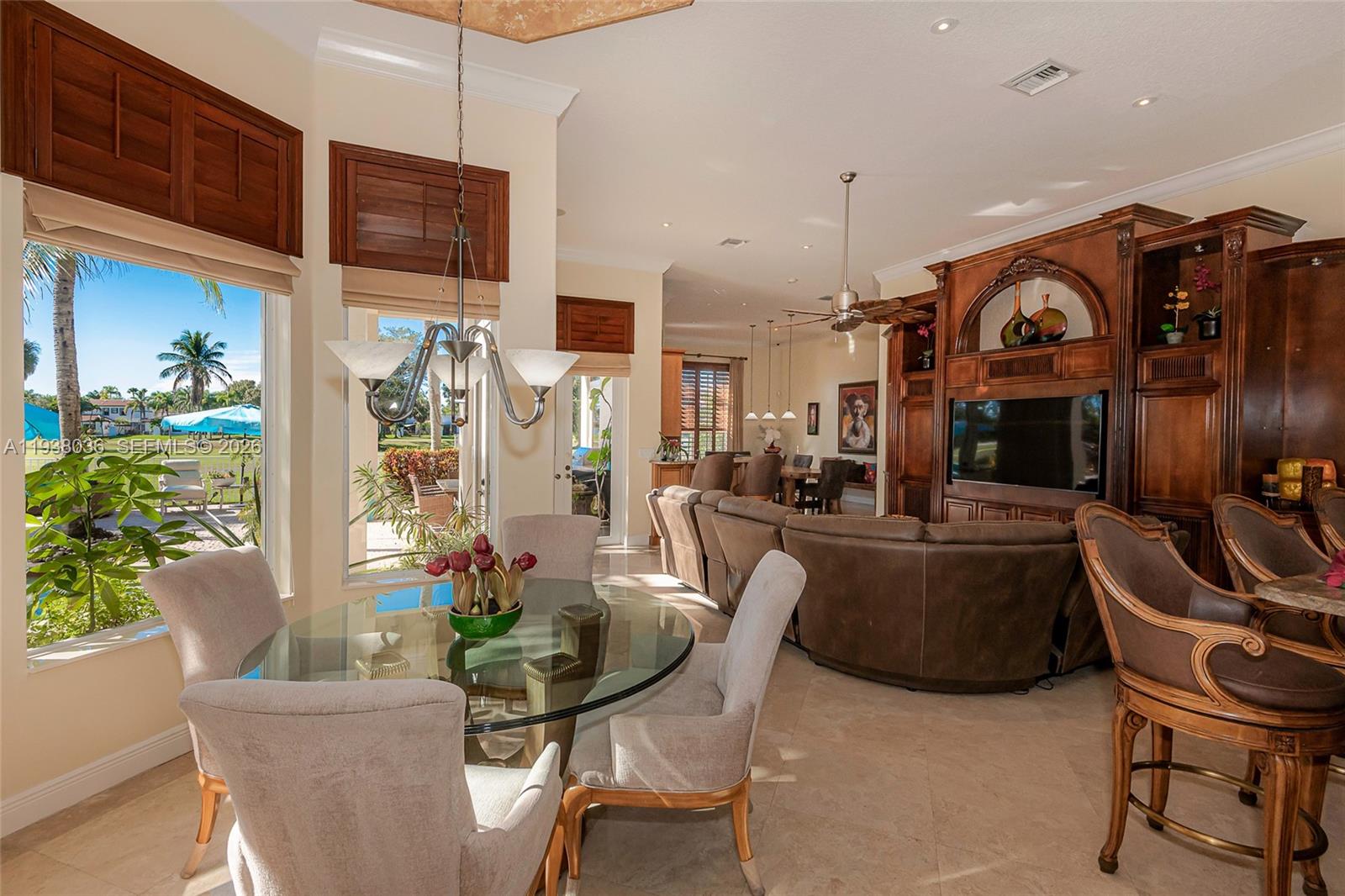 HOLLYWOOD LAKES COUNTRY C - Residential