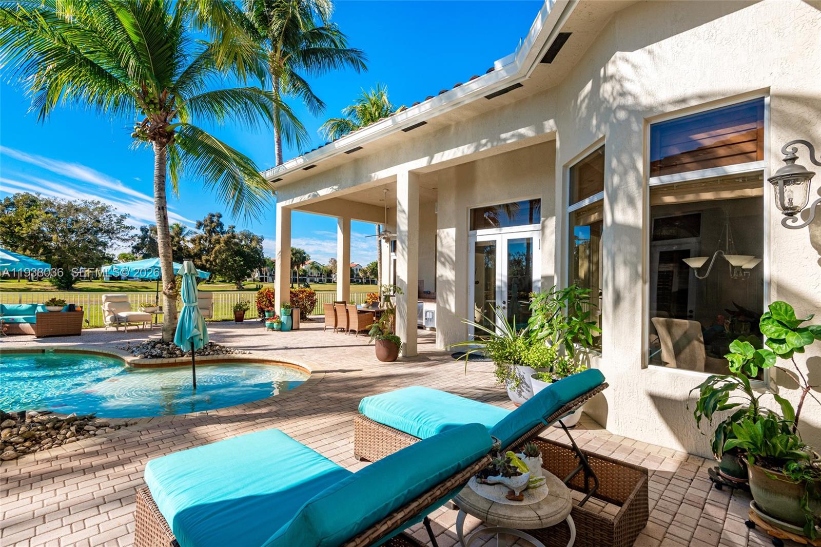 HOLLYWOOD LAKES COUNTRY C - Residential