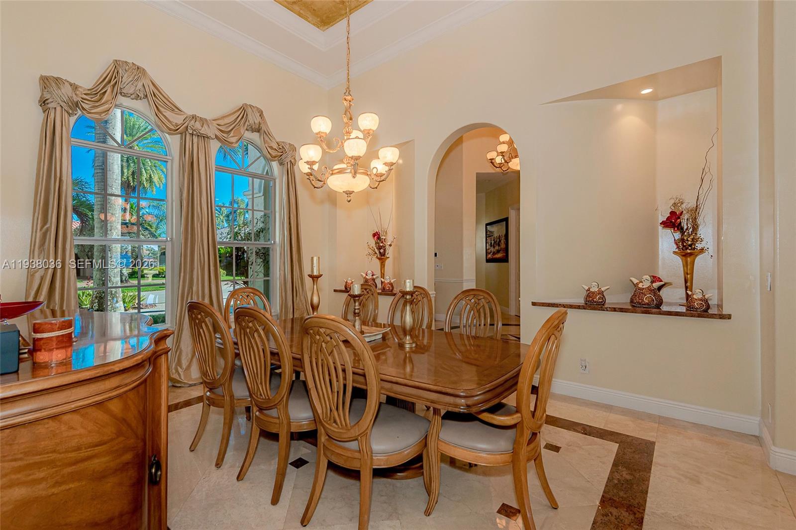 HOLLYWOOD LAKES COUNTRY C - Residential