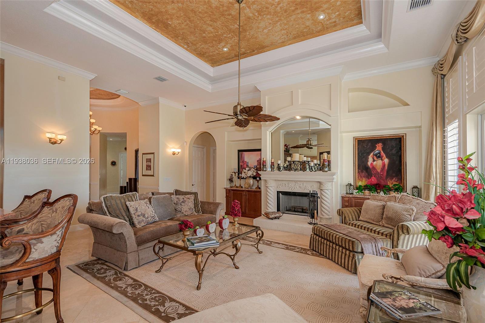 HOLLYWOOD LAKES COUNTRY C - Residential