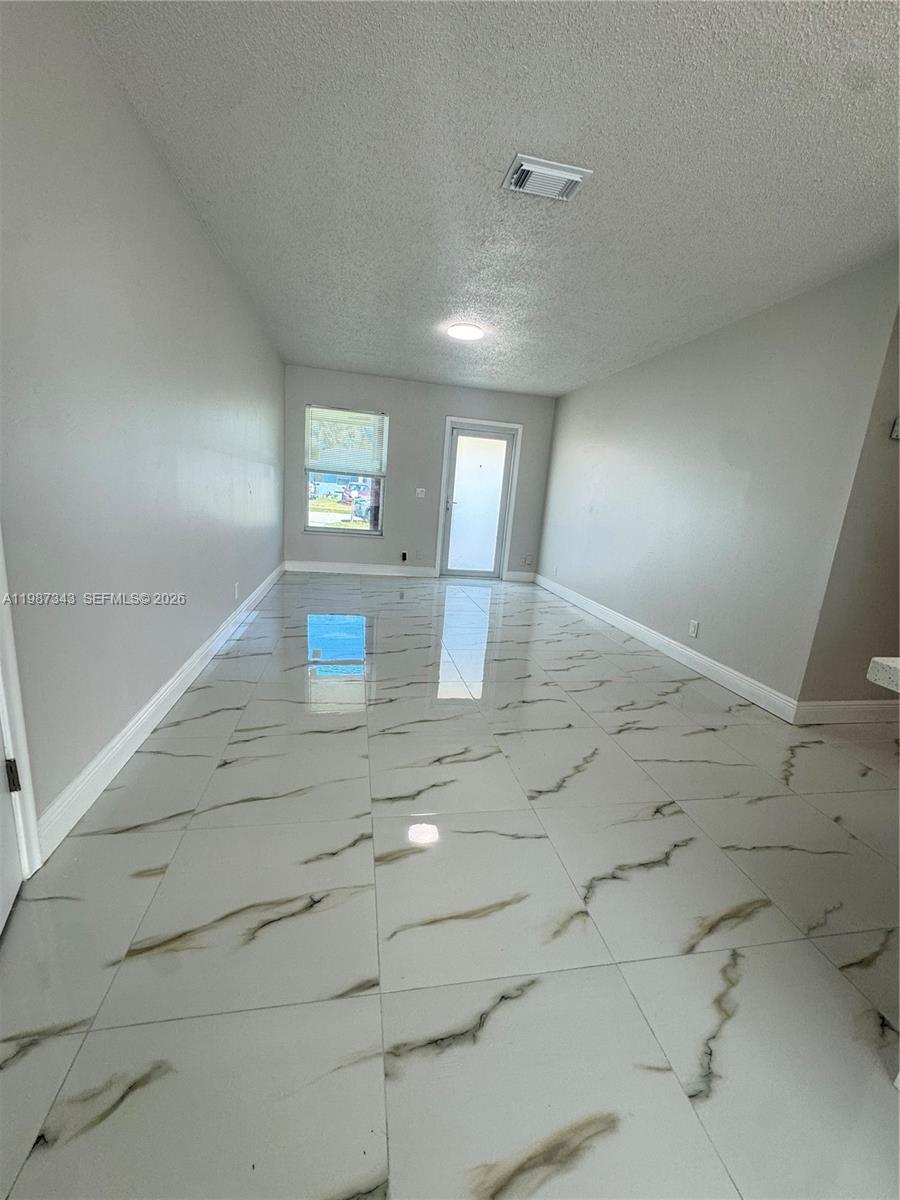 NORTH LAUDERDALE VILLAGE - Residential Lease