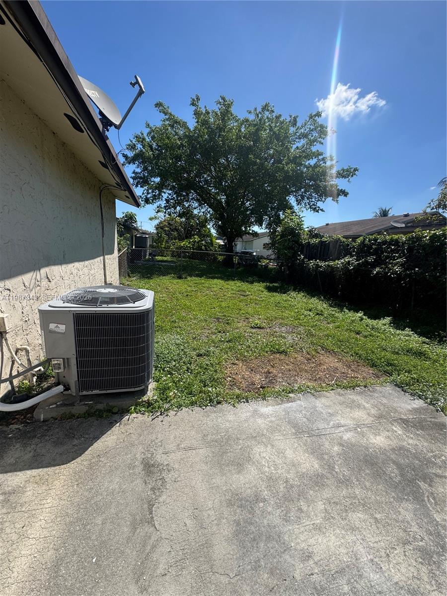 NORTH LAUDERDALE VILLAGE - Residential Lease