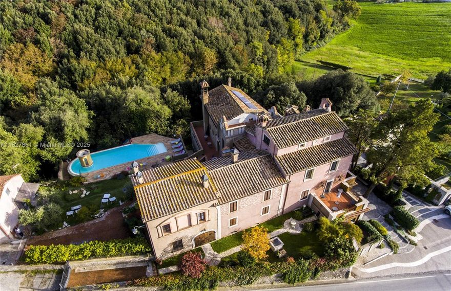 Just 2 km from the medieval town of Amelia, This property is a beautifully restored 18th-century estate nestled in a tranquil oak forest. It offers elegant suites, apartments with private pools and private gardens and refined rustic charm.
The property features a gourmet restaurant with 180 indoor and 200 outdoor seats, ideal for private events, weddings, or retreats. Guests enjoy seasonal Umbrian cuisine, a wellness area, outdoor pool, yoga, massages, and personalized services.
The estate is also suitable for conversion into a prestigious private residence, blending history, nature, and modern comfort in a serene Umbrian setting.
Perfect as a boutique hospitality venue or a luxurious private home in the heart of Umbria.