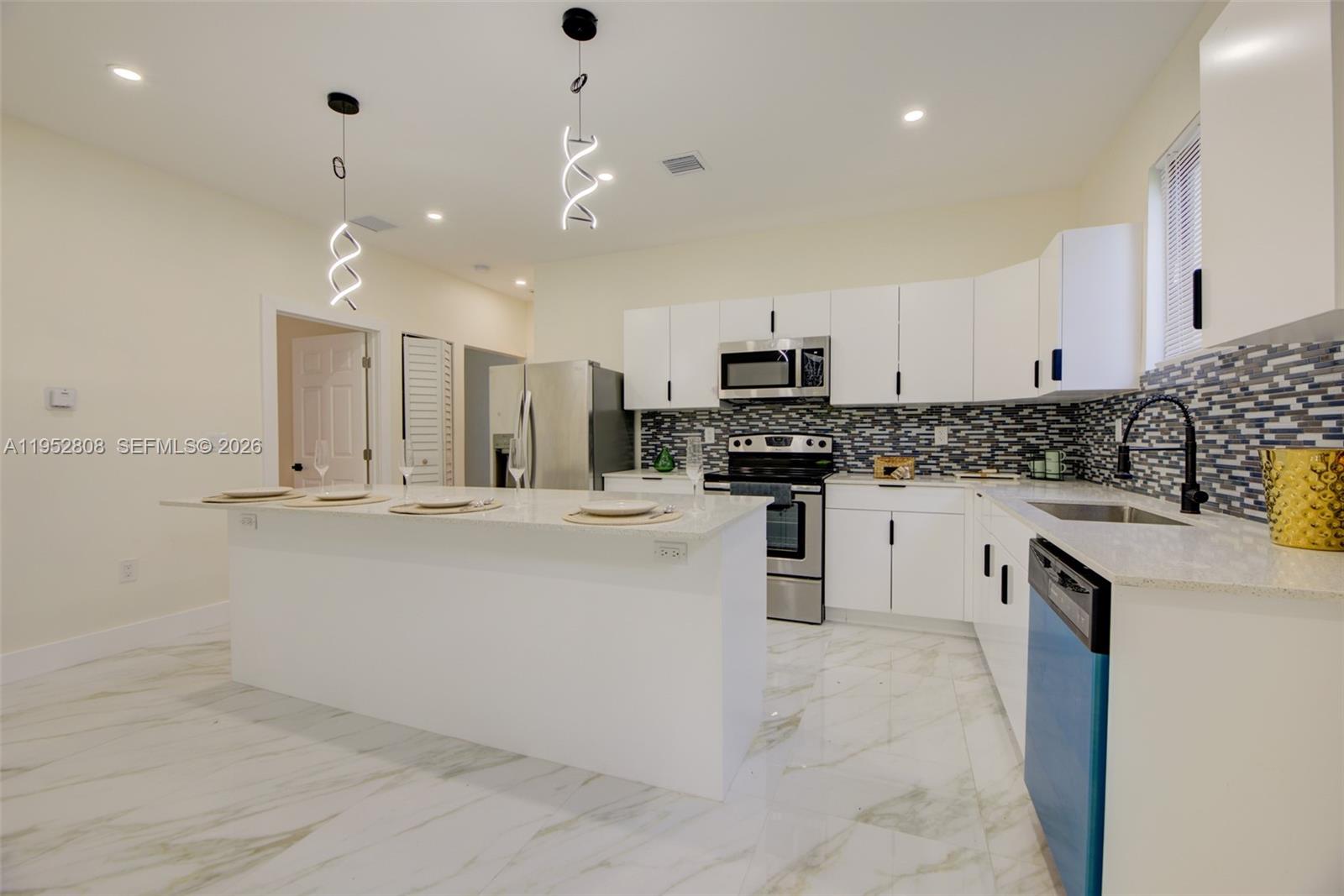 HENRY FORD SUB NO 2 - Residential Income