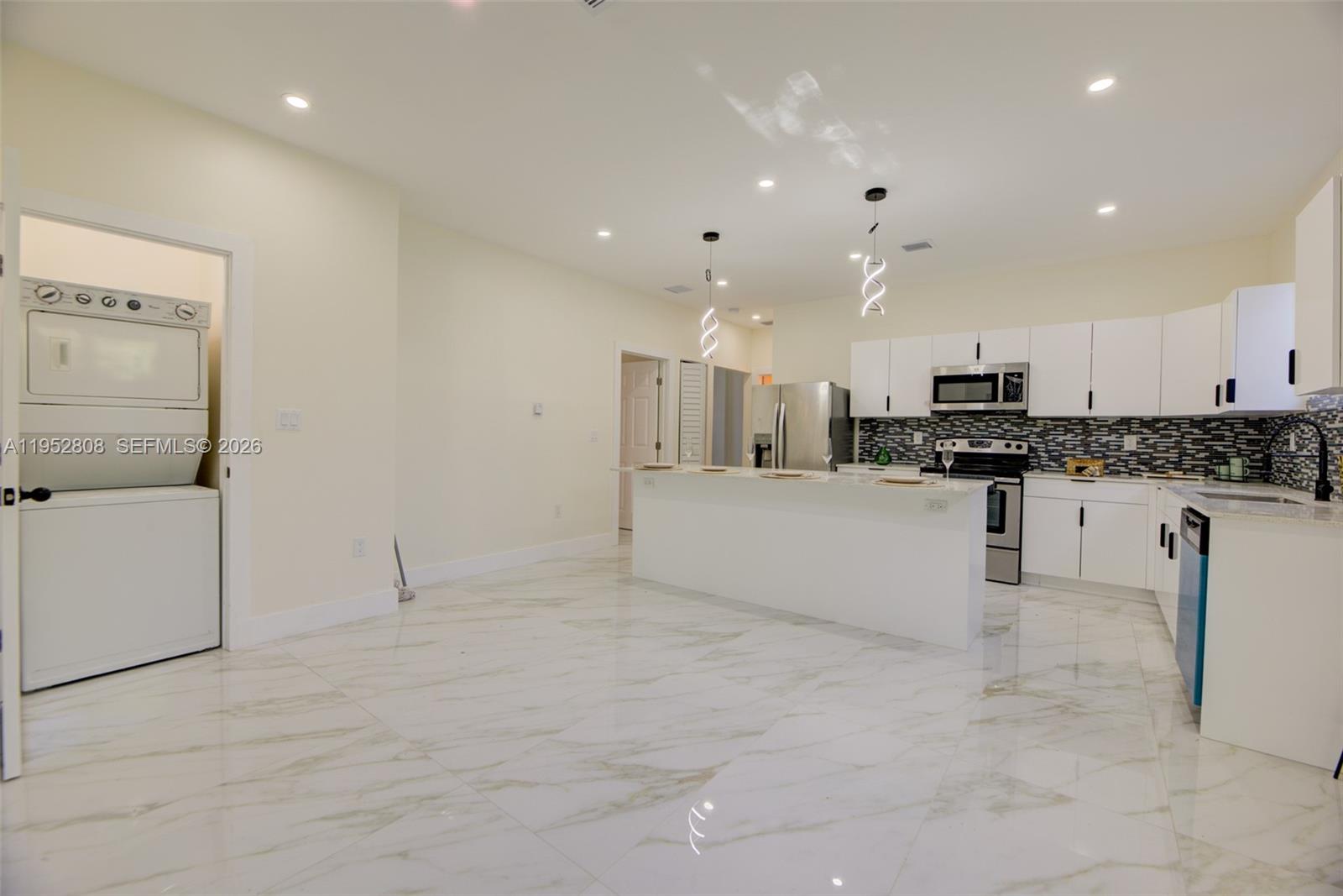 HENRY FORD SUB NO 2 - Residential Income